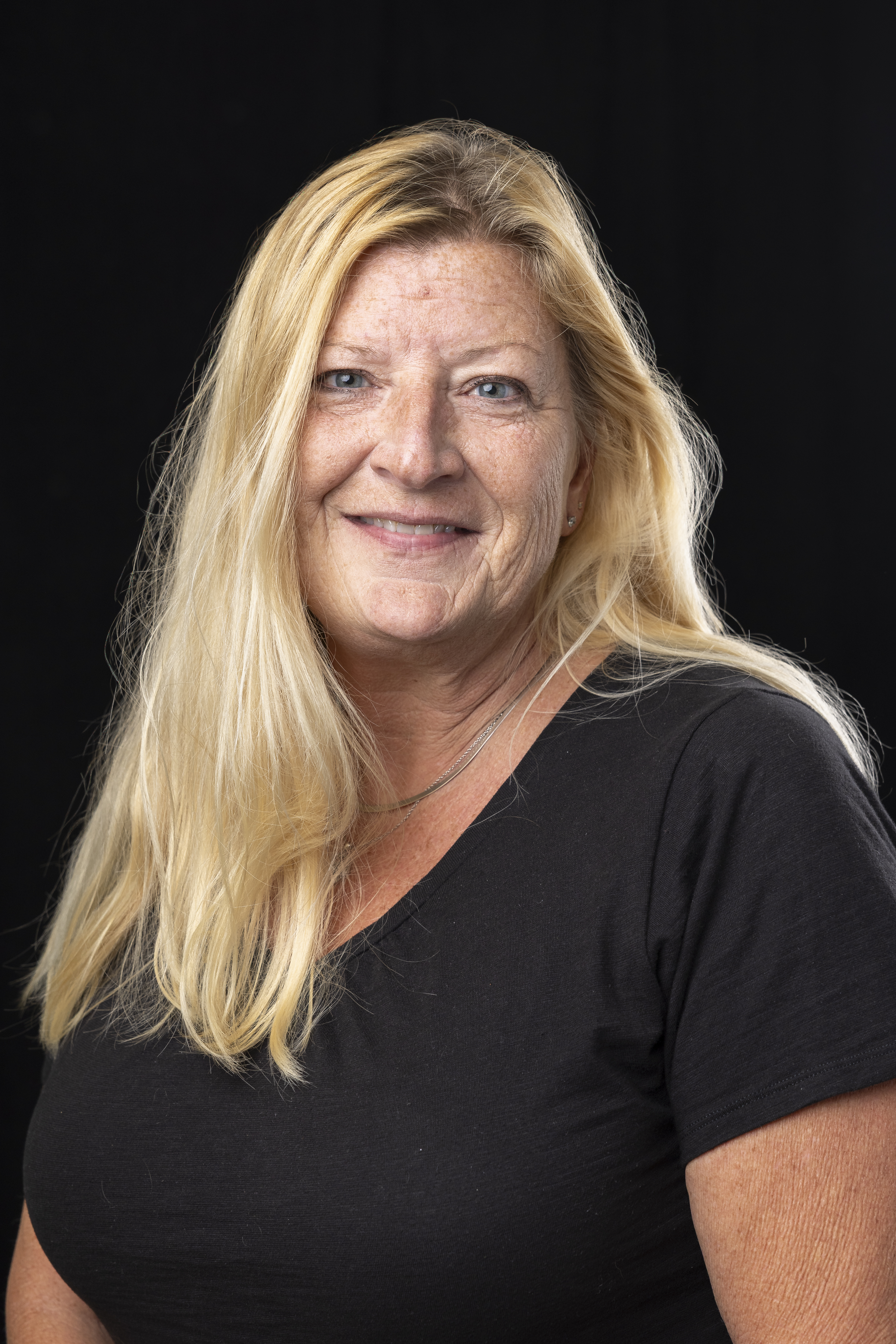 Paula Anderson – Middle Fork Headshots